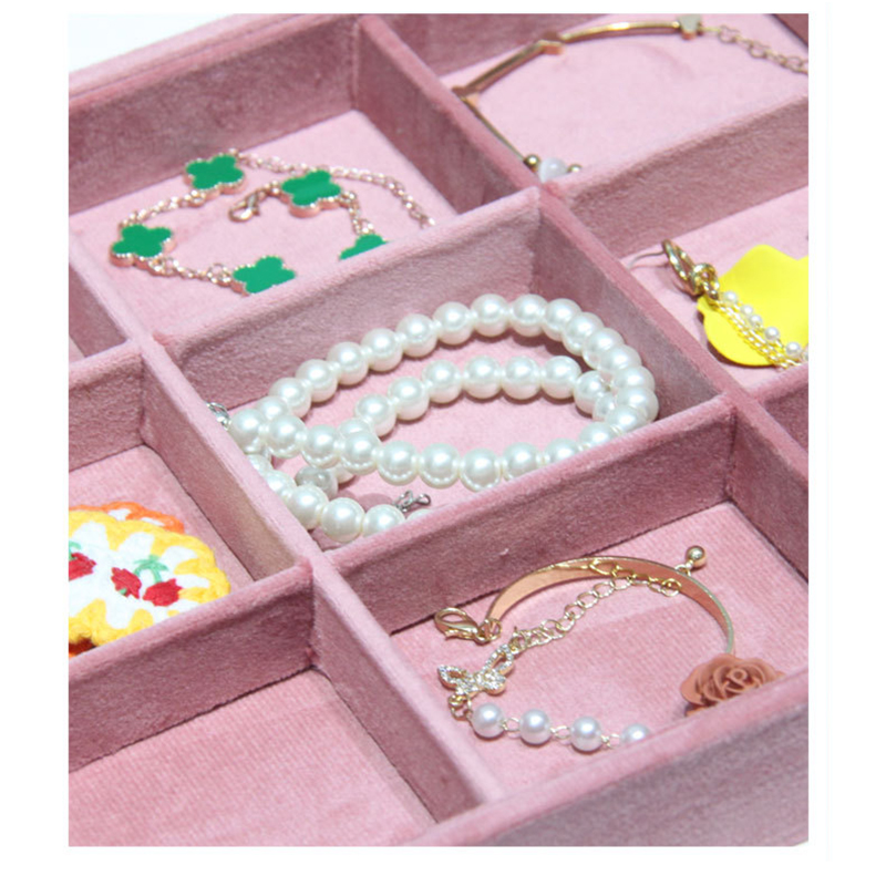 Rosafarbenes Samt-Schmucktable – Jewelry And Watches Store Bewertung und Preis